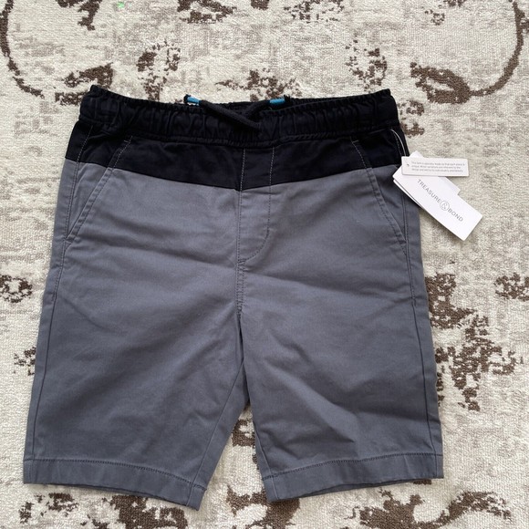 Nordstrom Kids Boys Size 7/8 (S) Gray Black  Striped Drawstring Shorts, NWT - Picture 1 of 4
